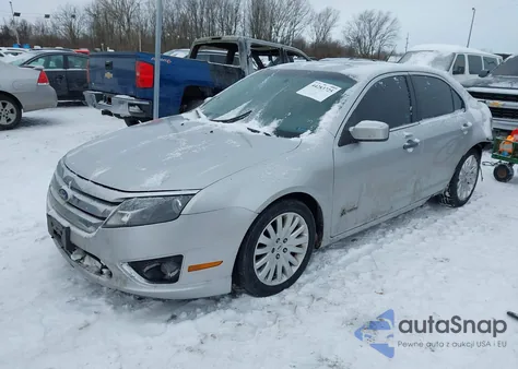 2010 Ford Fusion Hybrid z USA, uszkodzony, nr VIN 3FADP0L31AR316002